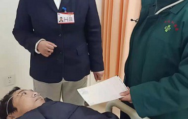 居民危难之时社区挺身而出