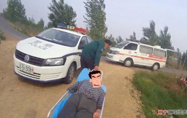 锦州民警紧急救助交通事故垂危男子
