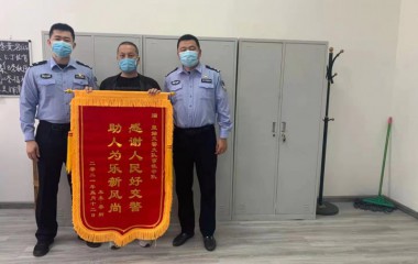 皇姑区交警及时追查肇事车辆
