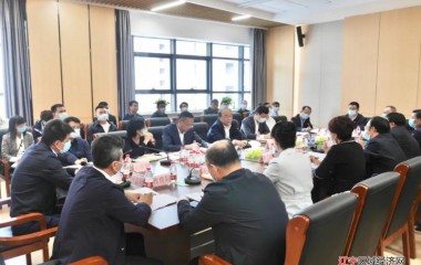 锦州市委书记王德佳，市委副书记、代市长靳国卫到文化艺术中心调研