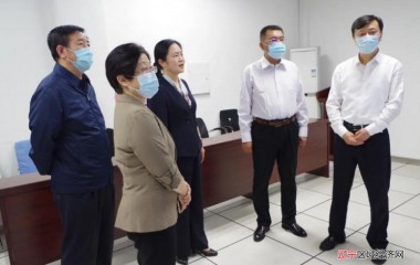 辽阳市长王一兵检查高考考点准备情况