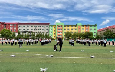康平县含光小学开设无人机社团