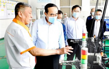 丹东代市长郝建军到振兴区调研