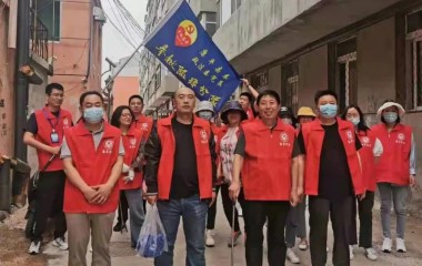 治愈城市“牛皮癣”，康平志愿者在行动