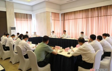 锦州市委中心组成员重温入党誓词暨新党员代表入党宣誓活动举行