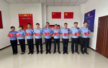 桓仁派出所开展重温誓词、为党庆生活动