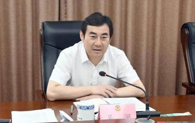 本溪市委书记吴澜到市政协看望机关干部并开展工作调研