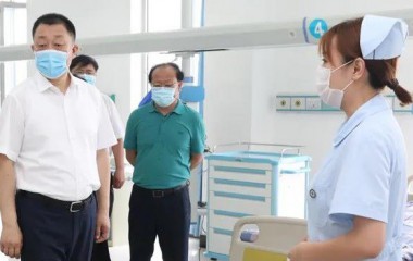 铁岭市委书记宋诚到高等院校调研