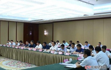 省人大常委会调研组在盘锦调研全省上半年经济运行情况