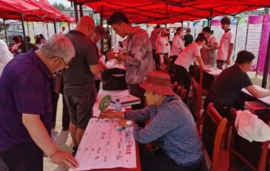 盘锦人社部门“五送”下乡走进羊圈子镇