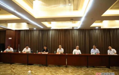 省农发行行长刘喜峰一行到阜蒙县调研