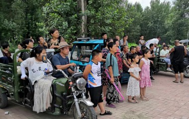 戏曲进乡村，助推乡村文化振兴