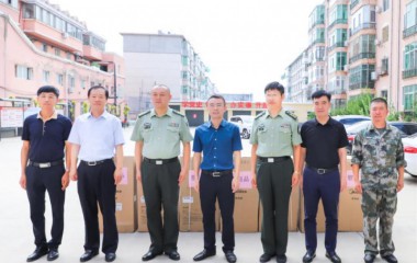 康平县长徐强到人武部走访慰问官兵