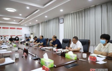 阜蒙县委书记刘彦鸿主持召开建设工作专题会议