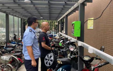 铁西区启工派出所副所长为小区解决了大问题