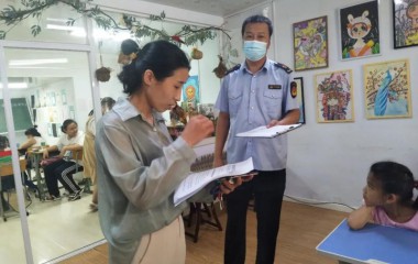 凌河区市场局开展校外培训机构专项执法检查