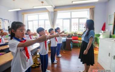 盘锦各所学校“开学第一课”精彩纷呈