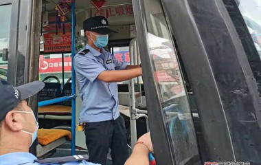桓仁黑沟派出所持续开展防范电信诈骗宣传活动