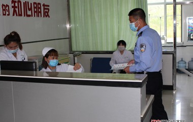 二棚甸子派出所深入辖区宣传防电诈