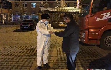 桓仁辅警拾金不昧受赞扬