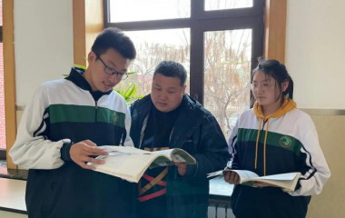 沈阳市师德优秀典型事迹系列报道——二十中学刘学鹏
