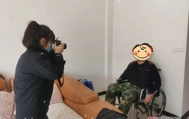 将办证窗口“挪”到百姓家