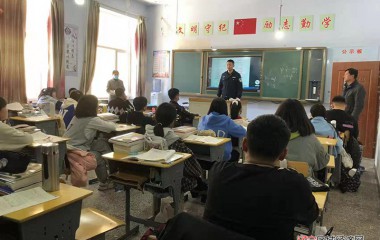 二棚甸子派出所开展进校法制教育宣传活动