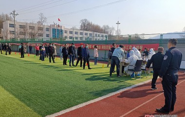 普乐堡派出所全力护航学子返校核酸检测工作