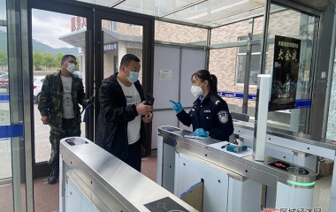 桓仁交管大队打造服务型民生车管所