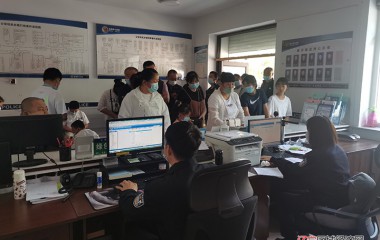 雅河派出所打造窗口新风貌