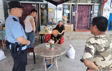 二棚甸子派出所救助走失自闭症儿童