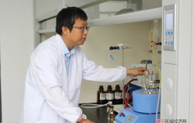 他始终站在行业的技术前沿