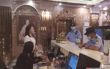 桓仁县公安局夏夜治安巡查宣防成效明显
