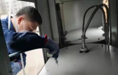 在平凡中燃烧着火热的青春