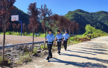 “护榛队”守护榛子地，护航特色经济