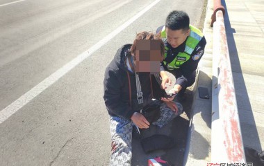 交管大队黑沟中队救助群众受称赞