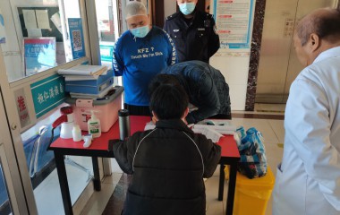 华来公安派出所救助一名精神障碍患者