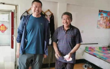 他要把这里的农产品打造成全国驰名品牌
