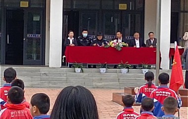 黑沟派出所走进校园开展主题教育活动