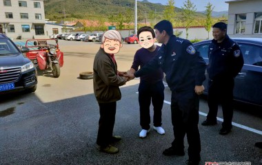 黑沟派出所调解邻里纠纷促和谐