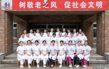 只有爱才能撑起人生的万里晴空