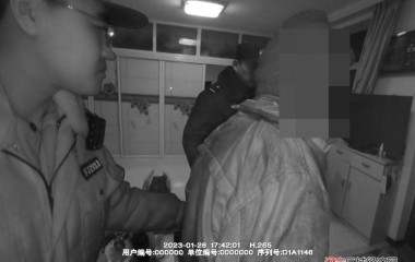 华来公安派出所救助一名精神障碍患者
