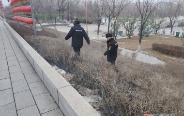桓仁特警巡逻中迅速扑灭火患
