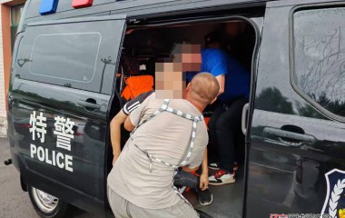 命悬一线，桓仁巡特警争分夺秒开辟“生命通道”