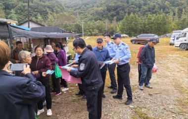 桓仁公安局法制大队联合开展反诈宣传