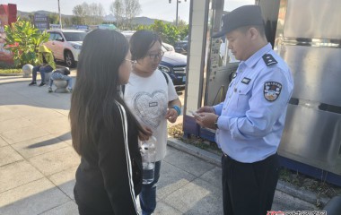 桓仁公安接力寻证温暖游客出行路