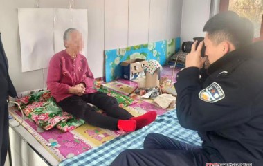 普乐堡派出所民辅警为辖区老人解决实际困难